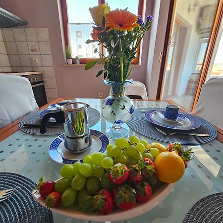 Apartment Neven Rovinj Parking Place ภายนอก รูปภาพ