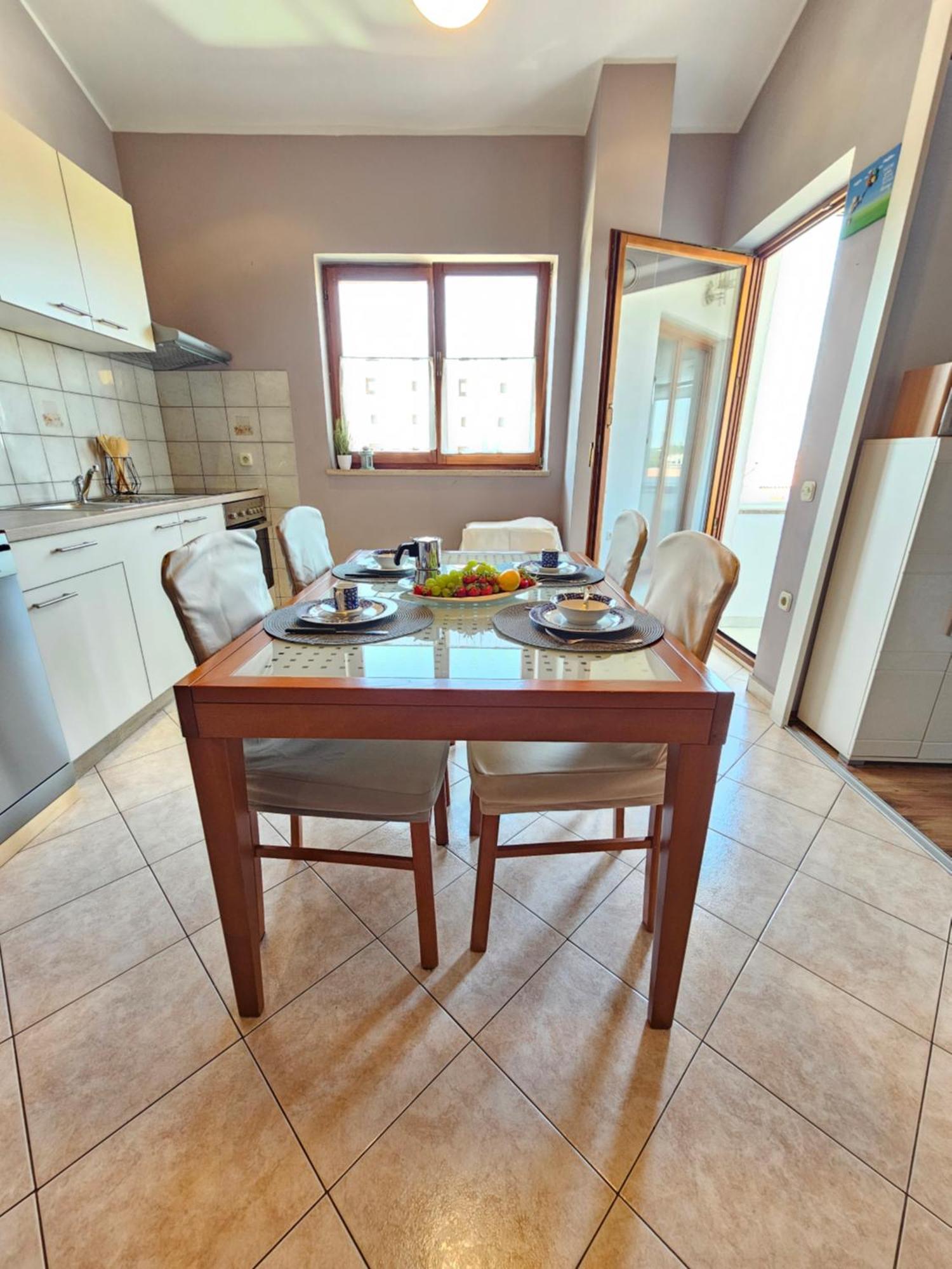 Apartment Neven Rovinj Parking Place ภายนอก รูปภาพ