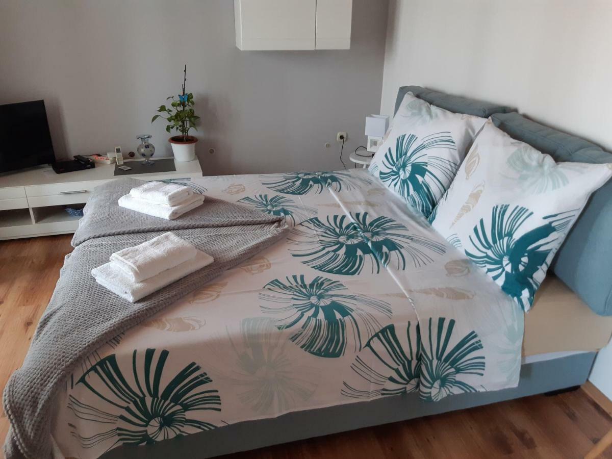 Apartment Neven Rovinj Parking Place ภายนอก รูปภาพ